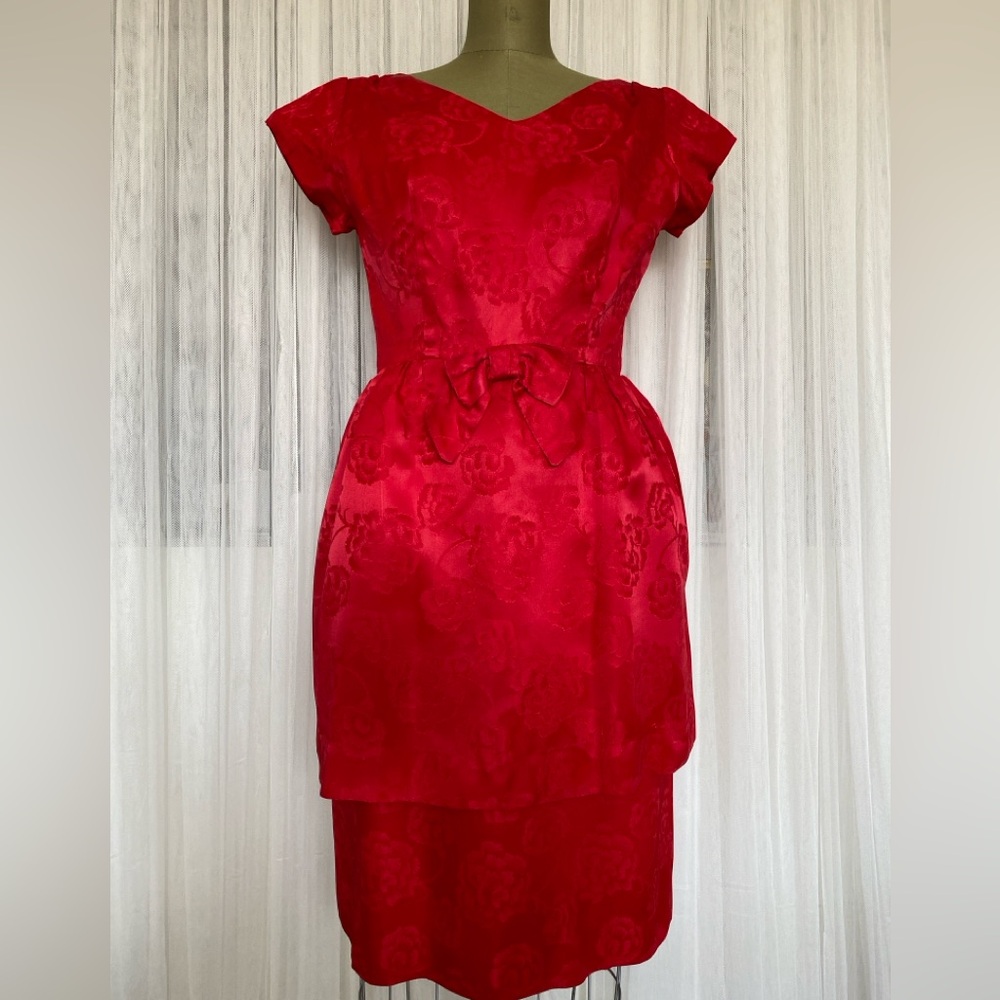 Vintage 1950´s Red Floral Jacquard Midi Dress with Bow Waist